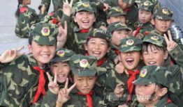 娃娃兵,童真与战争的交织